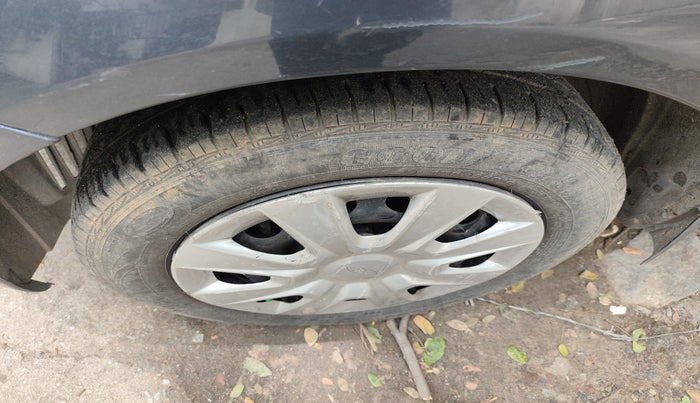 2012 Ford Figo EXI 1.4 DIESEL, Diesel, Manual, 1,87,230 km, tyre