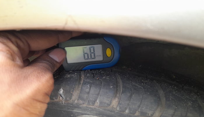 2010 Hyundai i10 MAGNA 1.2, Petrol, Manual, 66,425 km, tyre