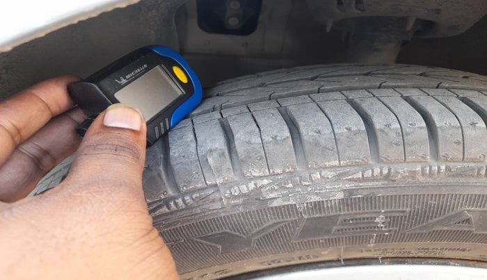 2021 Hyundai AURA S 1.2, Petrol, Manual, 39,590 km, tyre