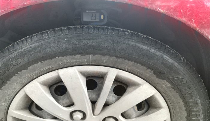 2013 Hyundai i10 SPORTZ 1.2 AT, Petrol, Automatic, 49,651 km, tyre