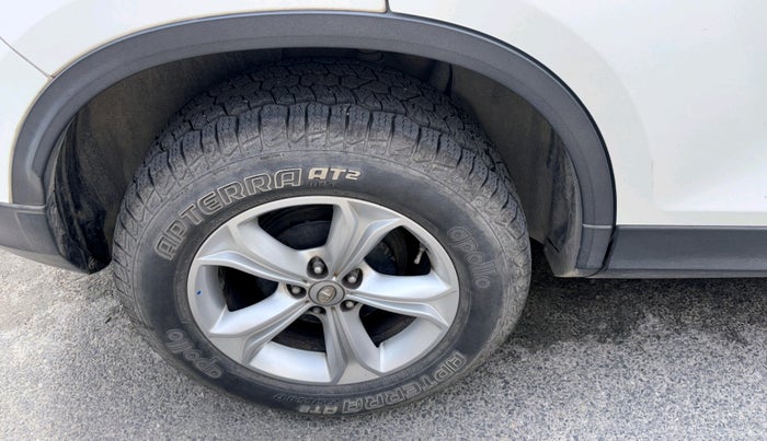 2019 Tata Harrier XZ 2.0L, Diesel, Manual, 58,024 km, tyre