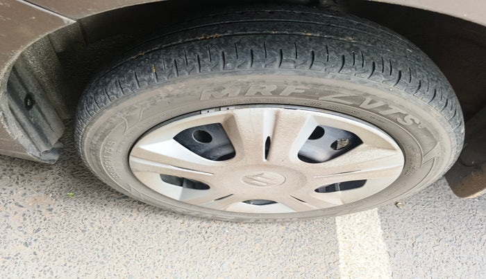 2015 Maruti Wagon R 1.0 VXI, Petrol, Manual, 50,594 km, tyre