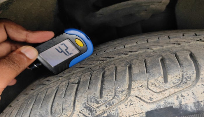 2021 Volkswagen TAIGUN HIGHLINE 1.0 TSI AT, Petrol, Automatic, 27,000 km, tyre