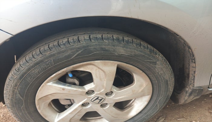 2018 Honda Amaze 1.2L I-VTEC S, Petrol, Manual, 1,41,158 km, tyre