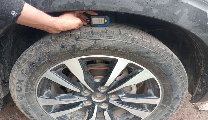 2020 Nissan Kicks XV 1.5, Petrol, Manual, 68,088 km, tyre