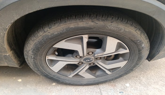 2022 KIA SONET HTX 1.0 DCT, Petrol, Automatic, 46,943 km, tyre