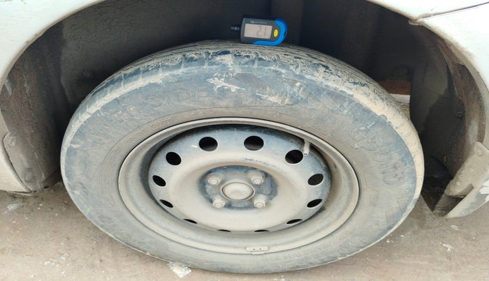 2011 Maruti Swift Dzire VDI, Diesel, Manual, 3,13,499 km, tyre
