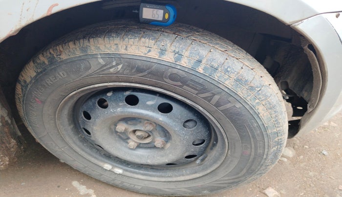 2011 Maruti Swift Dzire VDI, Diesel, Manual, 3,13,499 km, tyre