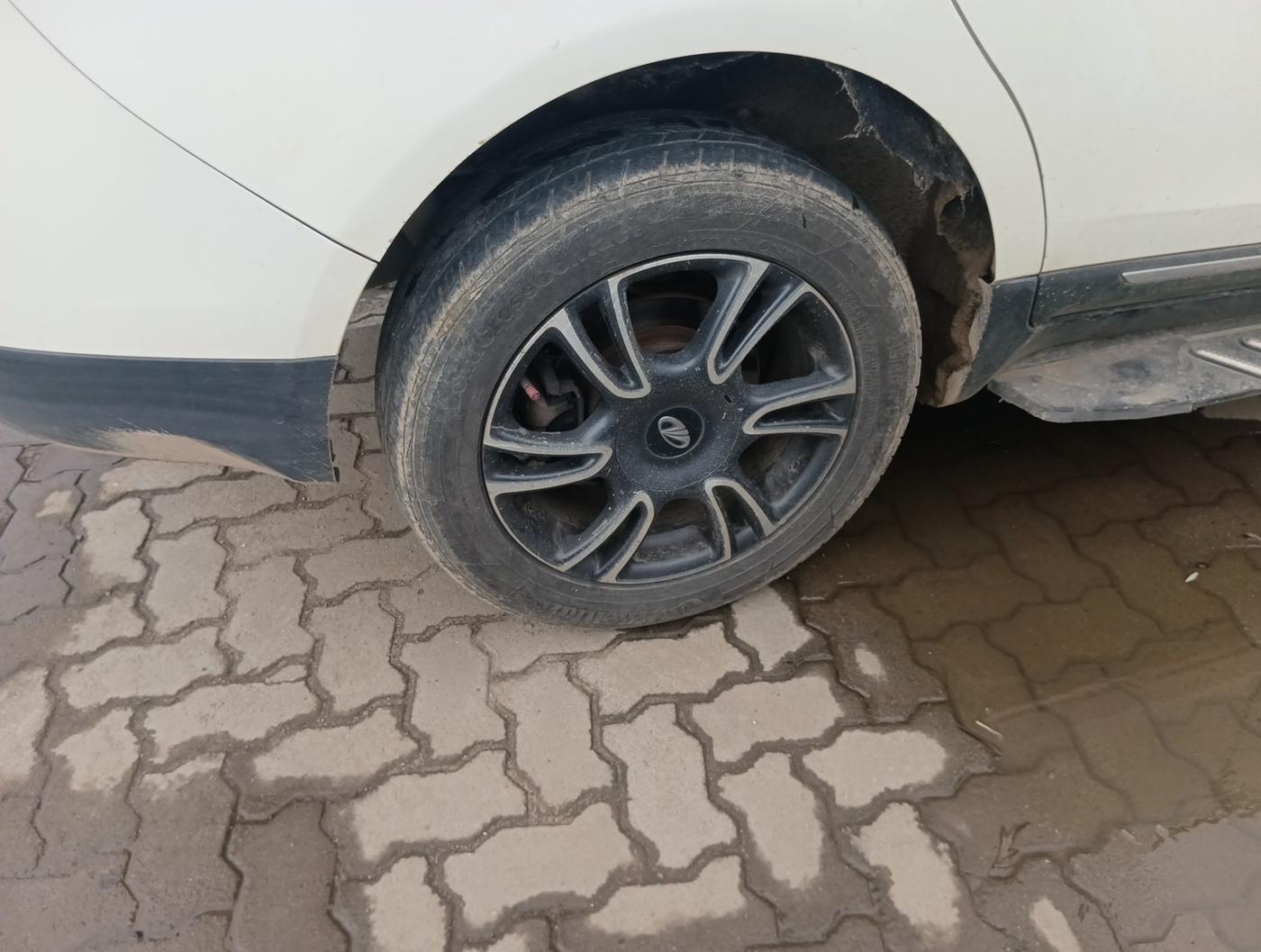 2020 Mahindra MARAZZO M8 8 STR, Diesel, Manual, 90,000 km, tyre