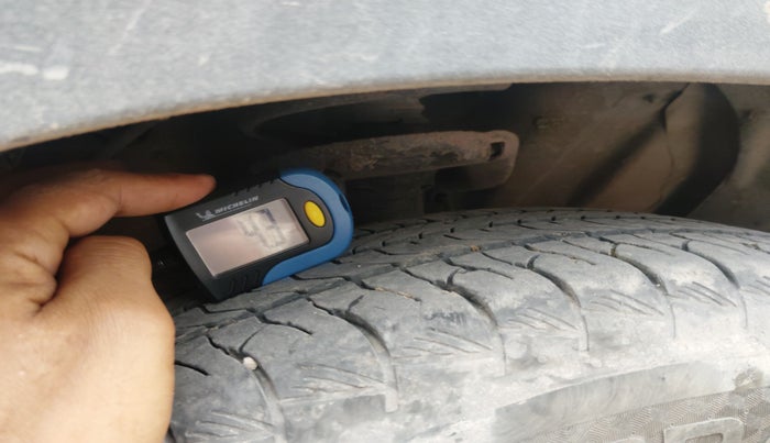 2024 Hyundai Creta E 1.5 PETROL, Petrol, Manual, 48,000 km, tyre