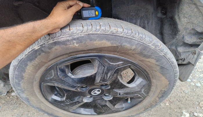 2023 Tata PUNCH ACCOMPLISHED MT, Petrol, Manual, 19,791 km, tyre