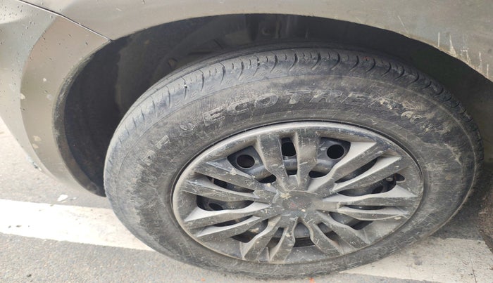 2018 Maruti Dzire VDI, Diesel, Manual, 71,298 km, tyre