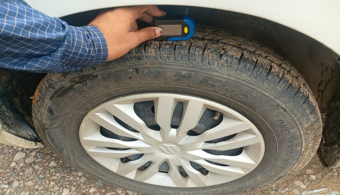 2018 Maruti Dzire VXI, Petrol, Manual, 56,466 km, tyre