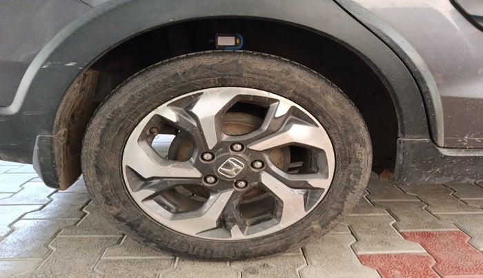 2018 Honda BR-V 1.5L I-VTEC V CVT, Petrol, Automatic, 1,21,002 km, tyre