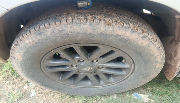 2012 Toyota Fortuner 3.0 4X2 MT, Diesel, Manual, 1,57,248 km, tyre