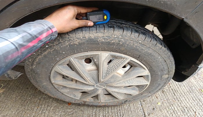 2012 Maruti Wagon R 1.0 LXI CNG, Petrol, Manual, 91,188 km, tyre