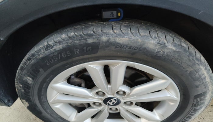 2015 Hyundai Creta  SX 1.6 Petrol , Petrol, Manual, 89,780 km, tyre
