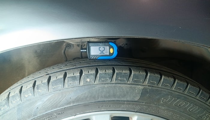 2012 Honda Brio V MT, Petrol, Manual, 69,422 km, tyre