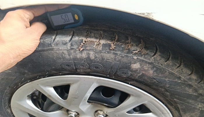 2017 Hyundai Grand i10 SPORTZ (O) 1.2 KAPPA VTVT, Petrol, Manual, 1,10,185 km, tyre