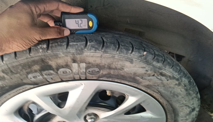 2017 Hyundai Grand i10 SPORTZ (O) 1.2 KAPPA VTVT, Petrol, Manual, 1,10,185 km, tyre