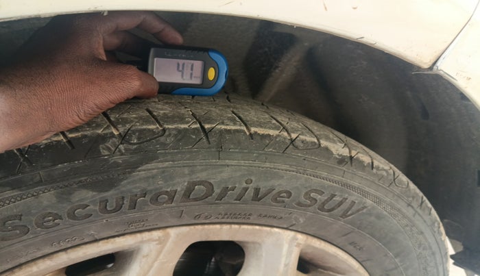 2014 Ford Ecosport TITANIUM 1.5L DIESEL, Diesel, Manual, 1,30,056 km, tyre