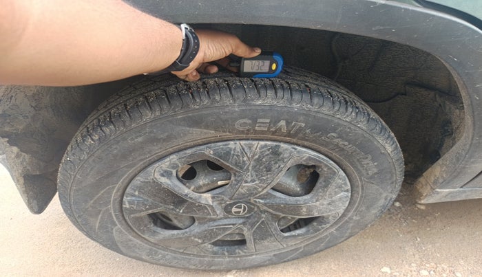 2024 Tata PUNCH Adventure Plus (S), Petrol, Manual, 8,063 km, tyre