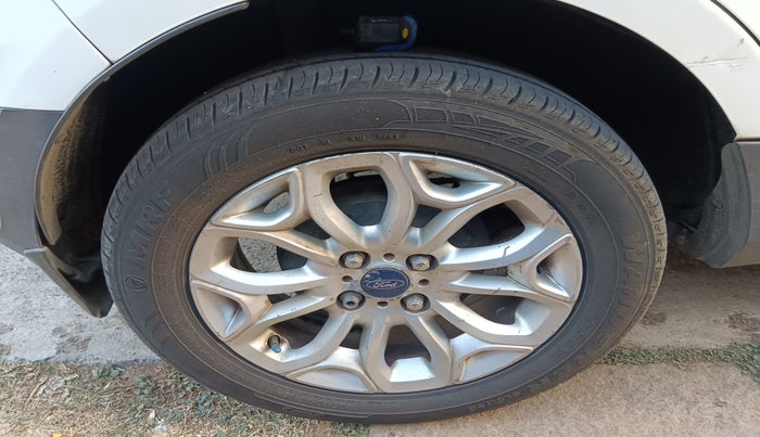 2016 Ford Ecosport TITANIUM 1.5L DIESEL, Diesel, Manual, 1,54,474 km, tyre