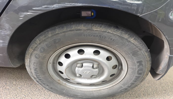 2011 Hyundai i10 ERA 1.1, Petrol, Manual, 18,488 km, tyre