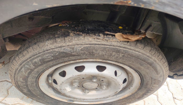 2012 Tata Indica Vista LS TDI, Diesel, Manual, 1,07,606 km, tyre