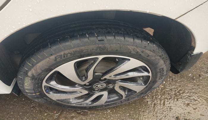 2019 Toyota Glanza G, Petrol, Manual, 30,449 km, tyre