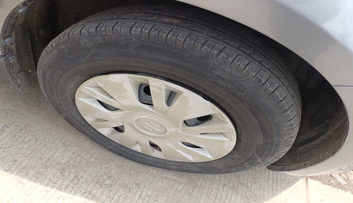 2013 Maruti Swift VXI, Petrol, Manual, 91,187 km, tyre