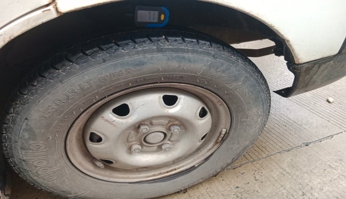 2016 Maruti Eeco 5 STR WITH A/C+HTR, Petrol, Manual, 1,95,274 km, tyre