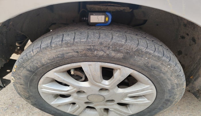 2018 Tata Tiago XZ PETROL, Petrol, Manual, 1,03,566 km, tyre