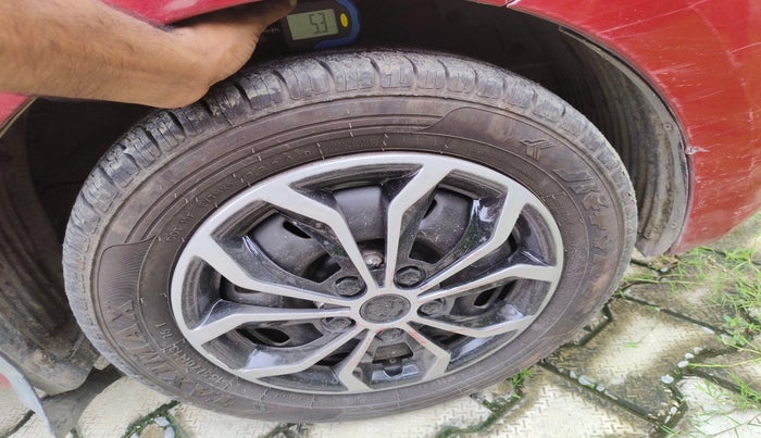 2013 Hyundai Eon ERA +, Petrol, Manual, 75,876 km, tyre