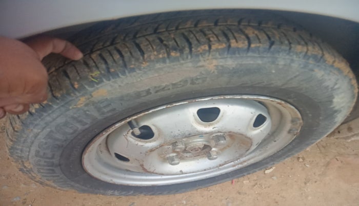 2010 Maruti Wagon R Duo DUO LXI LPG, Petrol, Manual, 87,990 km, tyre