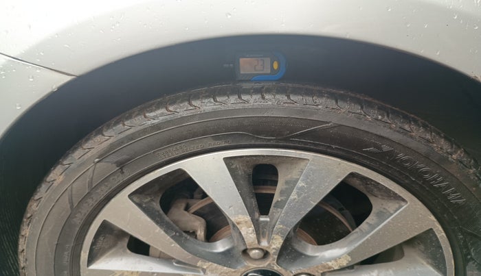 2013 Hyundai Verna FLUIDIC 1.6 VTVT SX, Petrol, Manual, 73,832 km, tyre