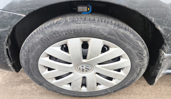 2015 Volkswagen Polo COMFORTLINE 1.5L, Diesel, Manual, 90,141 km, tyre
