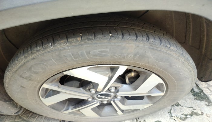 2020 KIA SELTOS HTK 1.5 PETROL, Petrol, Manual, 38,085 km, tyre
