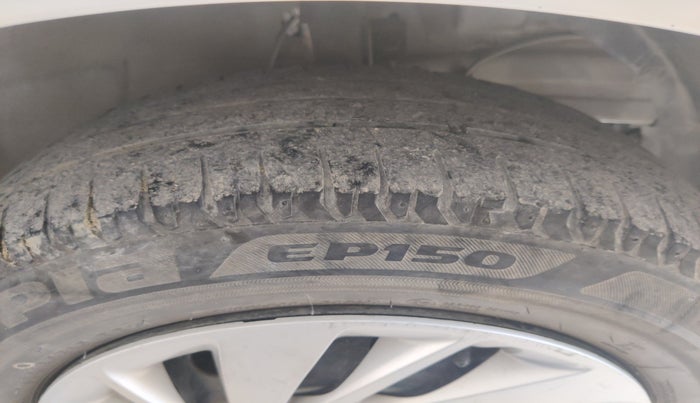 2021 Maruti Ertiga VXI CNG, Petrol, Manual, 56,146 km, tyre