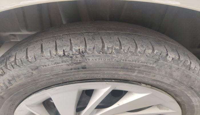 2021 Maruti Ertiga VXI CNG, Petrol, Manual, 56,146 km, tyre