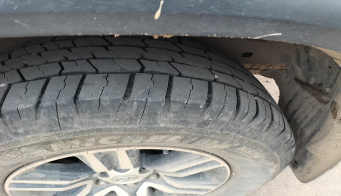 2018 Toyota Fortuner 2.8 4X2 MT, Diesel, Manual, 1,18,861 km, tyre