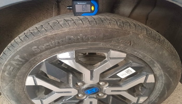 2023 Hyundai EXTER SX(O) CONNECT 1.2 AMT, Petrol, Automatic, 9,671 km, tyre
