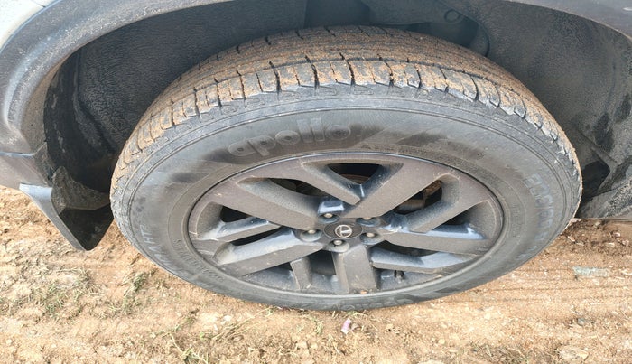 2022 Tata Safari XZ PLUS, Diesel, Manual, 80,573 km, tyre