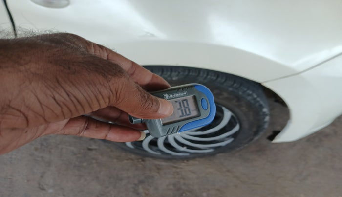 2016 Maruti Celerio VXI CNG, Petrol, Manual, 77,660 km, tyre