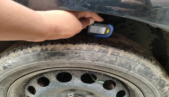 2012 Volkswagen Jetta COMFORTLINE TDI, Diesel, Manual, 1,19,813 km, tyre