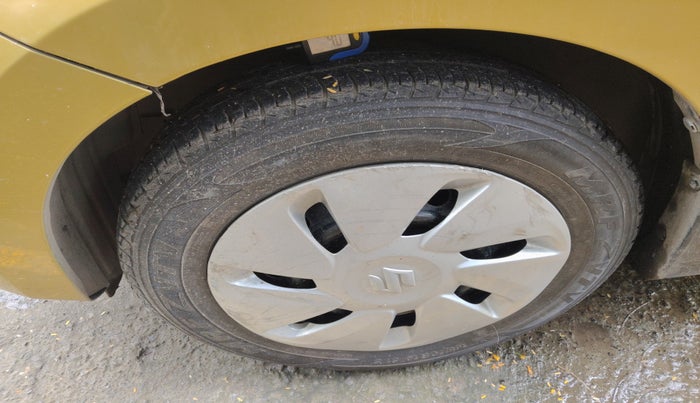2014 Maruti Celerio VXI AMT, Petrol, Automatic, 92,780 km, tyre