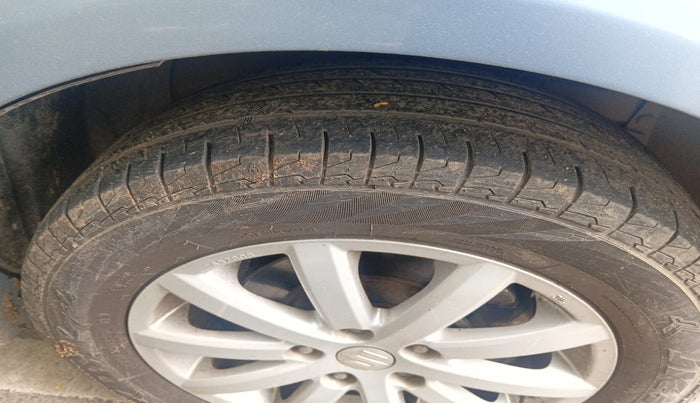 2010 Maruti SX4 ZXI AT, Petrol, Automatic, 58,847 km, tyre