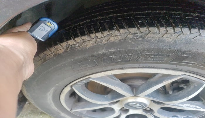 2013 Mahindra XUV500 W8, Diesel, Manual, 96,813 km, tyre