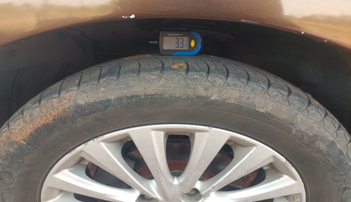 2014 Maruti Ciaz ZDI, Diesel, Manual, 1,60,210 km, tyre