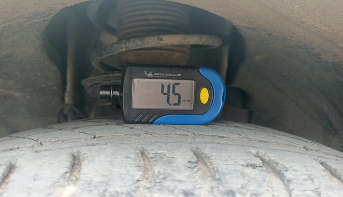 2021 Tata Tiago XT PETROL, Petrol, Manual, 21,355 km, tyre